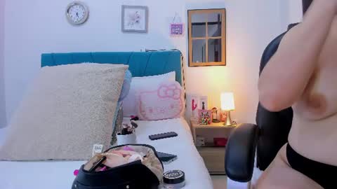 Kamilalopez online show from 06/29/26, 08:42