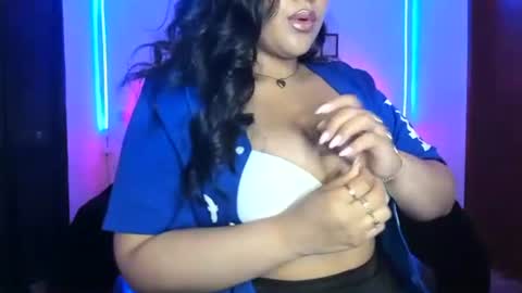 Snapshot of kamala_khan_tx chatting on 02/03/26, 02:22 Online 800 to 1400 online show from 02/03/26, 02:22