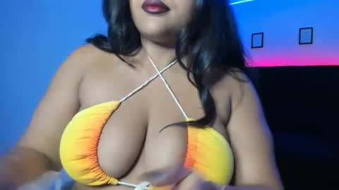 Snapshot of kamala_khan_tx chatting on 05/30/26, 10:51 Online 800 to 1400 online show from 05/30/26, 10:51