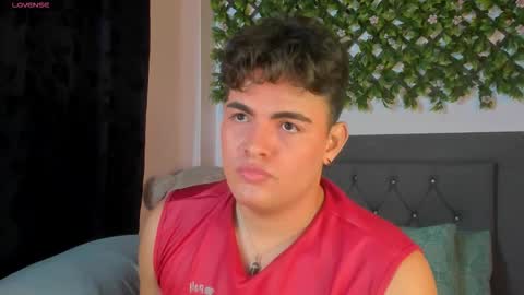 camilo  independent model online show from 11/07/25, 12:21