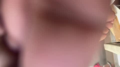 kamikazeozzy_juicylucee online show from 05/14/26, 09:27