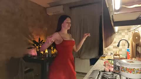 Snapshot of kamila__moore chatting on 04/15/26, 09:15 Kamila online show from 04/15/26, 09:15