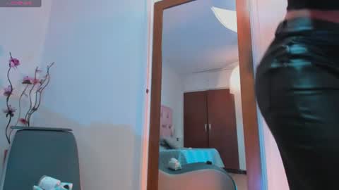    online show from 06/27/26, 01:17