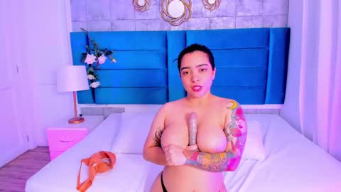 Kamila Betancourt online show from 03/11/25, 05:24