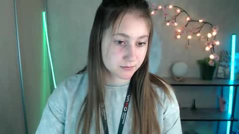 Snapshot of kamilla_love_ chatting on 05/23/26, 12:53 kamilla_love_ online show from 05/23/26, 12:53