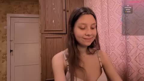 Snapshot of kamisalling chatting on 11/13/25, 08:24 Mari Simmons online show from 11/13/25, 08:24