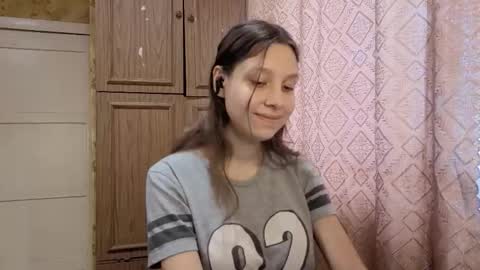 Snapshot of kamisalling chatting on 11/14/25, 08:13 Mari Simmons online show from 11/14/25, 08:13