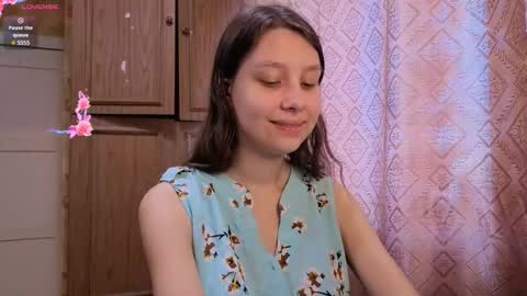 Snapshot of kamisalling chatting on 11/29/25, 08:17 Mari Simmons online show from 11/29/25, 08:17