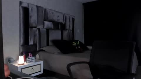 kandria loversex online show from 02/12/25, 12:27