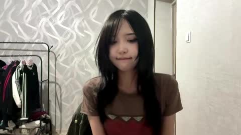 Lily online show from 05/11/26, 02:45