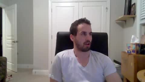 kansashick2020 online show from 02/05/25, 05:41