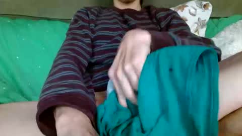 Snapshot of kaonashi69 chatting on 10/12/25, 06:40 kaonashi69 online show from 10/12/25, 06:40