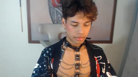 Snapshot of kaorimatsui_ chatting on 10/05/25, 10:40 Kaori Matsui online show from 10/05/25, 10:40