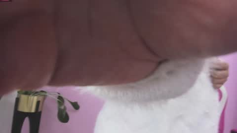 kaory_azumi online show from 12/19/24, 10:42