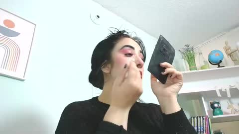 kaory_azumi online show from 05/12/26, 08:06