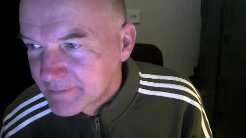 Snapshot of kapitein_rob chatting on 12/15/24, 06:07 Robbie online show from 12/15/24, 06:07