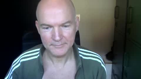 Snapshot of kapitein_rob chatting on 12/23/24, 09:05 Robbie online show from 12/23/24, 09:05