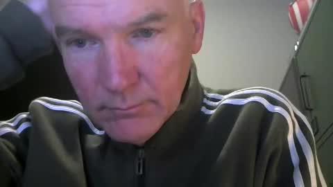 Snapshot of kapitein_rob chatting on 11/18/25, 05:45 Robbie online show from 11/18/25, 05:45