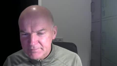 Robbie online show from 01/12/26, 05:07