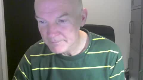 Robbie online show from 04/01/26, 04:13