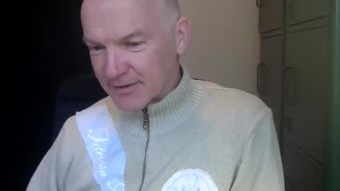 Robbie online show from 04/14/26, 05:02