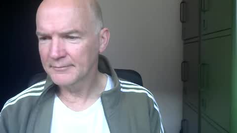 Robbie online show from 04/19/26, 05:29