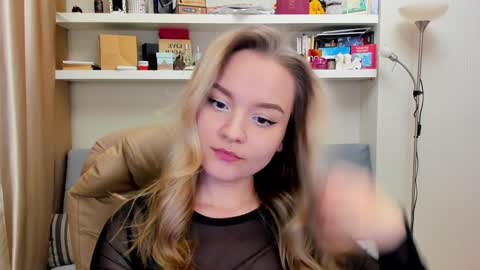 Kara. Off from 15th till 24th of December online show from 01/20/25, 01:18