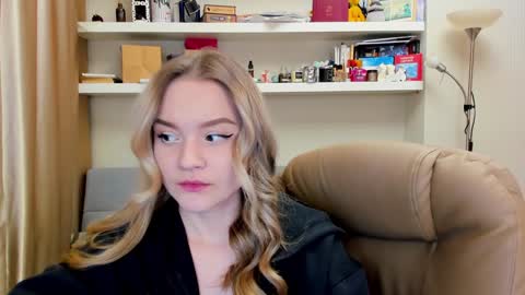 Kara. Off from 15th till 24th of December online show from 01/22/25, 12:27