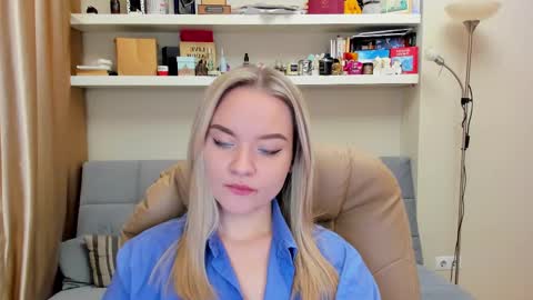 Kara. Off from 15th till 24th of December online show from 02/16/25, 01:36