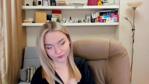 Kara. Off from 15th till 24th of December online show from 02/27/25, 12:54