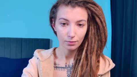 Snapshot of karatart chatting on 10/15/25, 10:48 Kara online show from 10/15/25, 10:48