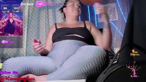 Snapshot of kareen_shantall chatting on 10/26/25, 06:03 Kareen online show from 10/26/25, 06:03