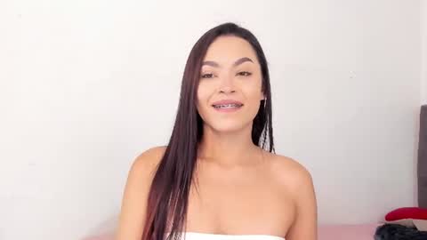 Snapshot of karely_laurent chatting on 07/17/26, 08:57 karely_laurent online show from 07/17/26, 08:57
