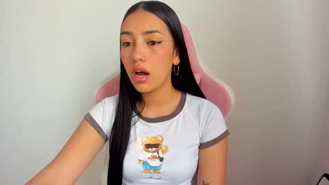 Snapshot of karely_sweet_ chatting on 06/08/26, 01:55 karely_sweet_ online show from 06/08/26, 01:55