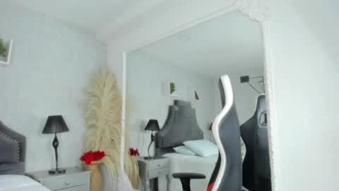 Karely online show from 04/17/26, 02:53