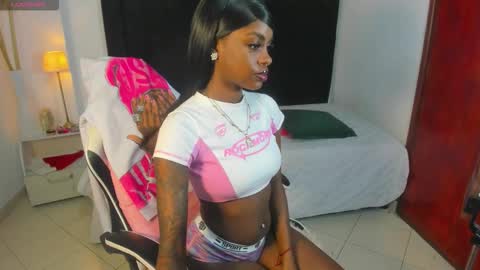 karen_adamss online show from 01/15/26, 04:17