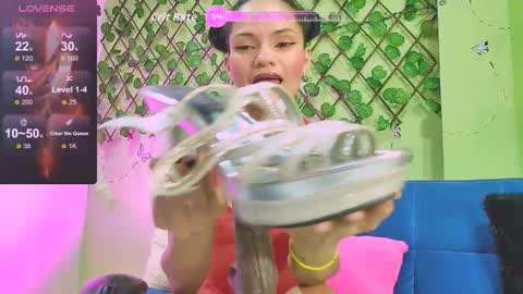 Karen  online show from 10/04/25, 02:37