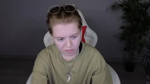 Karen online show from 03/22/26, 08:40