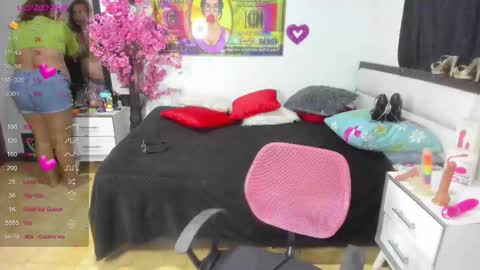 Karen online show from 12/21/25, 06:09