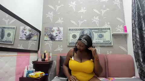 Snapshot of karenbis chatting on 02/28/25, 10:50 Karen online show from 02/28/25, 10:50