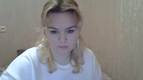 karennelsonx online show from 02/09/25, 02:18