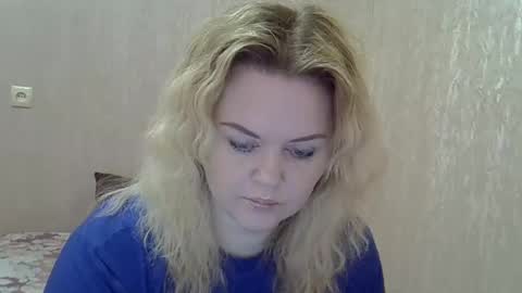 karennelsonx online show from 03/03/25, 08:05