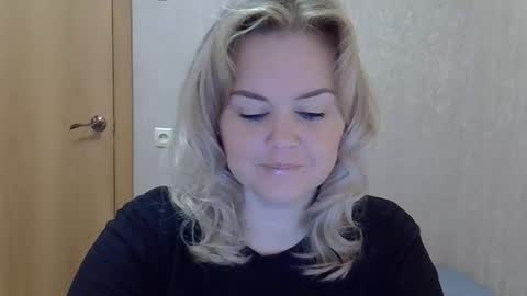 karennelsonx online show from 09/30/25, 11:15