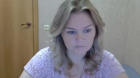 karennelsonx online show from 11/07/25, 09:31