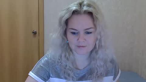 karennelsonx online show from 01/12/26, 12:54