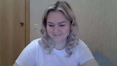 karennelsonx online show from 02/10/26, 10:41