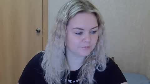 karennelsonx online show from 03/23/26, 08:51