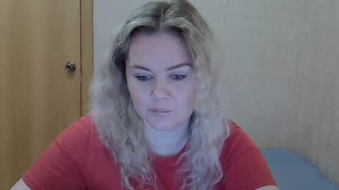 Snapshot of karennelsonx chatting on 04/26/26, 07:06 karennelsonx online show from 04/26/26, 07:06