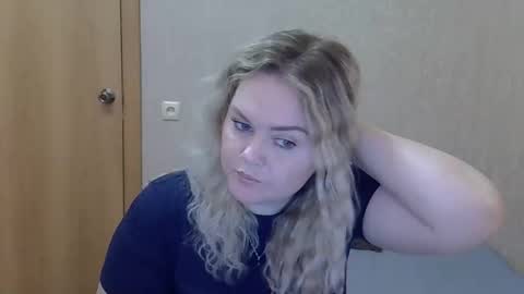 Snapshot of karennelsonx chatting on 05/02/26, 08:41 karennelsonx online show from 05/02/26, 08:41