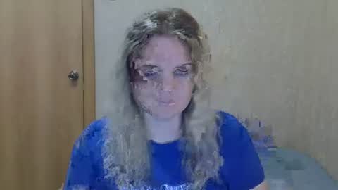 Snapshot of karennelsonx chatting on 07/17/26, 12:23 karennelsonx online show from 07/17/26, 12:23